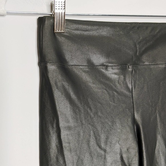 KORAL • Gunmetal Lustrous Hi Rise Capri Leggings M - Picture 4 of 8